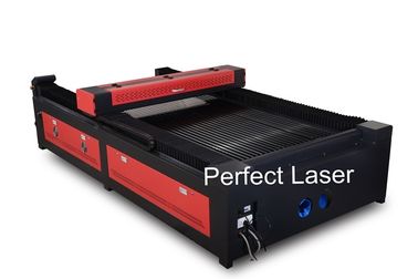 Máquina de corte a laser automática CO2 Large Scall / Máquina de corte a laser para madeira