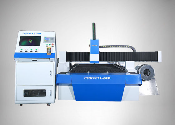 Máquina de corte a laser de fibra 1000W / 2000W PE-F3015B para chapas metálicas / tubos